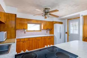 1138 Wachusett St, Holden, MA 01522 - Photo 2