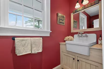 1 Buckingham Ter, Wellesley, MA 02482 - Photo 16