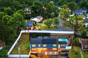 515 Upham St, Melrose, MA 02176 - Photo 2