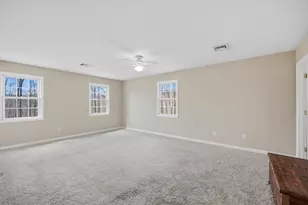 1048 Main Rd, Granville, MA 01034 - Photo 18