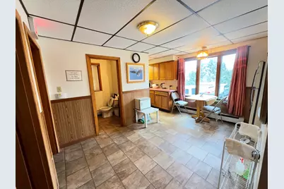 328 Brooks St, Worcester, MA 01606 - Photo 12