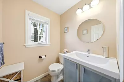 160 Pine St #11, Newton, MA 02466 - Photo 22