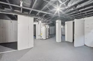 95 Dickinson St, Springfield, MA 01108 - Photo 6