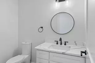 34 Salem St, Medford, MA 02155 - Photo 12