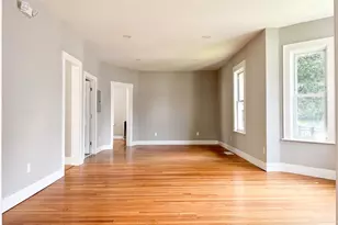 642 Moody St, Waltham, MA 02453 - Photo 2