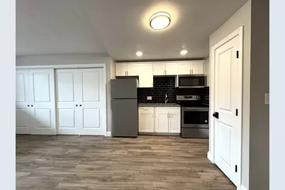 625 Main Street #4, Reading, MA 01867 - Photo 1