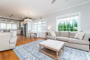 135 Sumner St, Quincy, MA 02169 - Photo 4