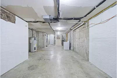 527 Norfolk Street, Boston, MA 02126 - Photo 28