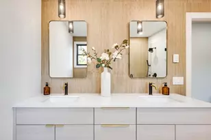 290 Watertown St, Newton, MA 02458 - Photo 18