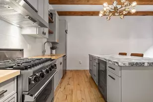 21 Wormwood St, Boston, MA 02210 - Photo 4