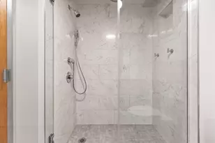 21 Wormwood St, Boston, MA 02210 - Photo 18