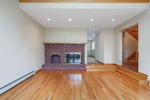 205 Perron Ave, Somerset, MA 02726 - Photo 8