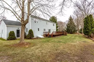 205 Perron Ave, Somerset, MA 02726 - Photo 6