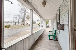 14 Dewey St, Easthampton, MA 01027 - Photo 8