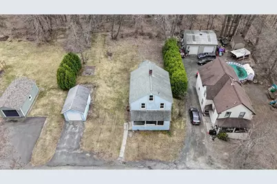 14 Dewey St, Easthampton, MA 01027 - Photo 34