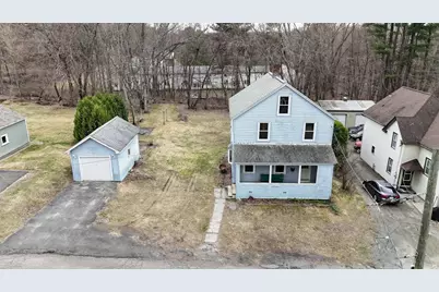 14 Dewey St, Easthampton, MA 01027 - Photo 2