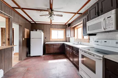 14 Dewey St, Easthampton, MA 01027 - Photo 10