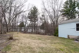 14 Dewey St, Easthampton, MA 01027 - Photo 32