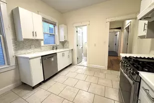 24 Weld Hill St, Boston, MA 02130 - Photo 4