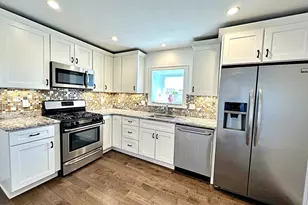 266 Lexington St, Boston, MA 02128 - Photo 10