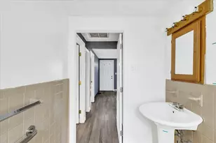 104 Edgewater Dr W, Falmouth, MA 02536 - Photo 32