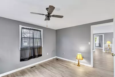 104 Edgewater Dr W, Falmouth, MA 02536 - Photo 26