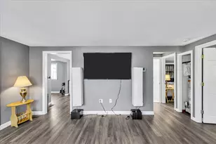 104 Edgewater Dr W, Falmouth, MA 02536 - Photo 18