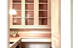 918 Hale St, Beverly, MA 01915 - Photo 6