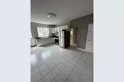 5 Washington Sq #2, Gloucester, MA 01930 - Photo 2