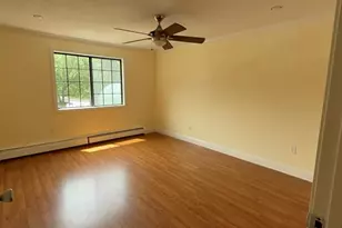 2200 Skyline Dr, Lowell, MA 01854 - Photo 18