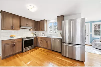 8 Freemont St, Lexington, MA 02421 - Photo 12