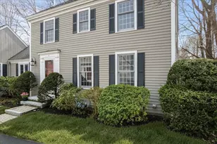 125 North St, Medfield, MA 02052 - Photo 1