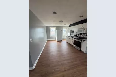 5 Washington Sq #3, Gloucester, MA 01930 - Photo 1