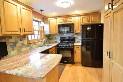 E41 Scotty Hollow Dr #E41, Chelmsford, MA 01863 - Photo 2
