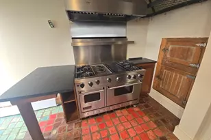 21 Mountain Ave, Somerville, MA 02144 - Photo 6