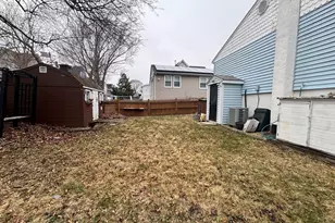 89 Cleveland St, Malden, MA 02148 - Photo 12