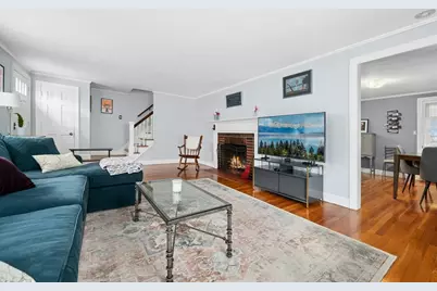 61 Sumner St, Auburn, MA 01501 - Photo 10