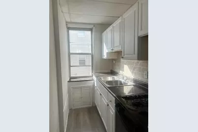 24-28 Hall St, Fall River, MA 02724 - Photo 8