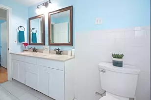 88 St Mary St, Needham, MA 02494 - Photo 6