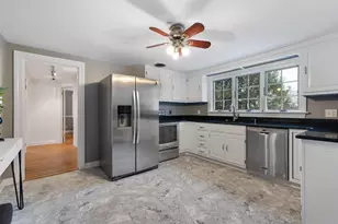 553 Elm St, Marlborough, MA 01752 - Photo 6