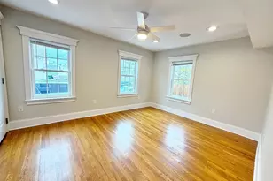 37 Fenton St, Boston, MA 02122 - Photo 8
