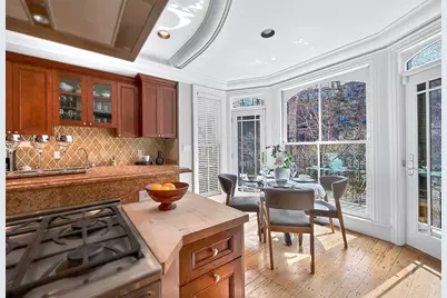70 Montgomery St, Boston, MA 02116 - Photo 14