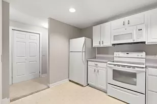 2 Ocean Ave, Gloucester, MA 01930 - Photo 2