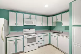 2 Ocean Ave, Gloucester, MA 01930 - Photo 2