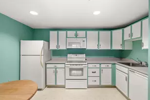 2 Ocean Ave, Gloucester, MA 01930 - Photo 1