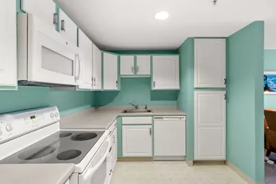 2 Ocean Ave #1M, Gloucester, MA 01930 - Photo 4