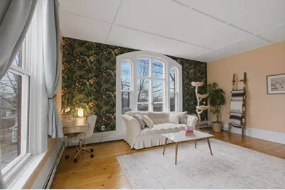 4 Mount Vernon St #3, Haverhill, MA 01830 - Photo 4