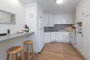 290 Commonwealth Ave, Boston, MA 02115 - Photo 1