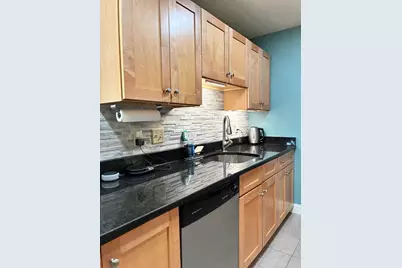 1818 Main St #306, Holden, MA 01522 - Photo 10