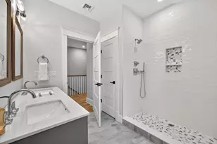 255 Old Main Rd, Falmouth, MA 02556 - Photo 20